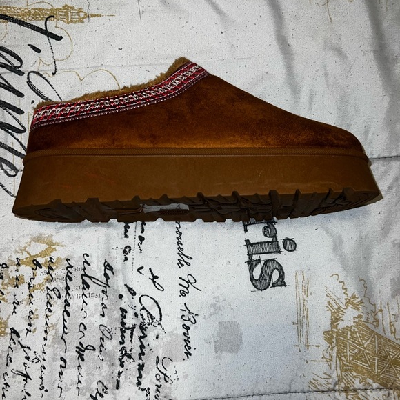 COPY - Rouge Platform Slippers - Picture 6 of 10